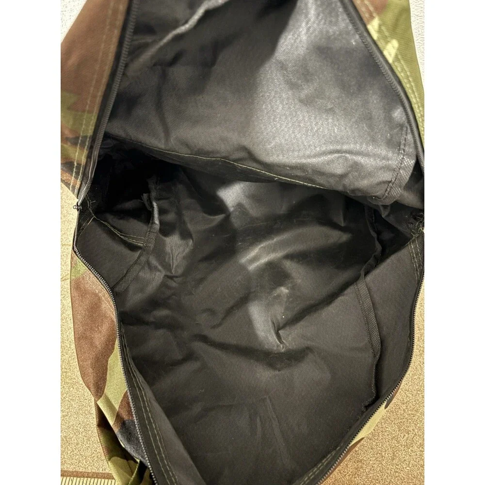 Army Camouflage Multicolor Zip Backpack, Adjustable Straps